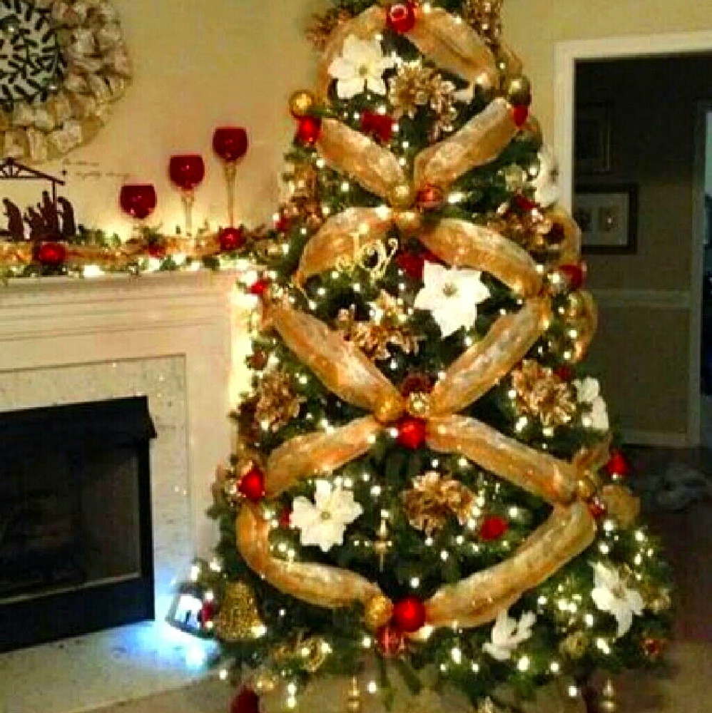 ISO Christmas tree and decorations for my kids.